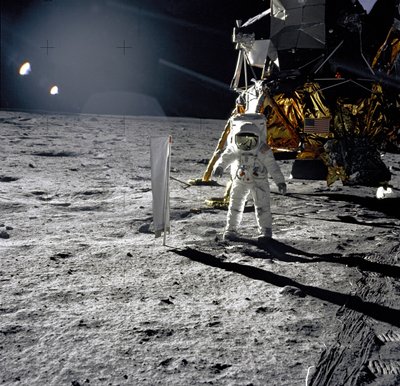 Apollo 11 - NASA door NASA Images