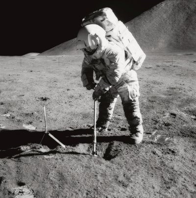Apollo 15 - NASA door NASA Images