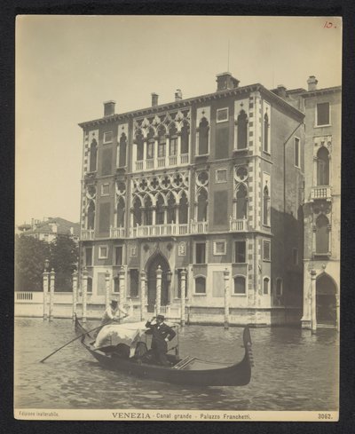 Exterieur van het Palazzo Cavalli-Franchetti te Venetië door Neue Photographische Gesellschaft
