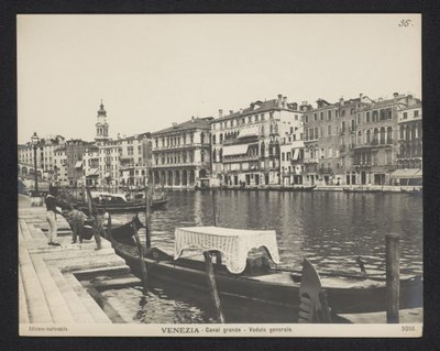 Gezicht op het Canal Grande te Venetië door Neue Photographische Gesellschaft