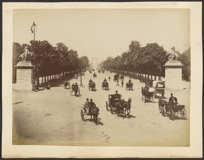 Parijs: Avenue des Champs-Elysées door Neurdein freres