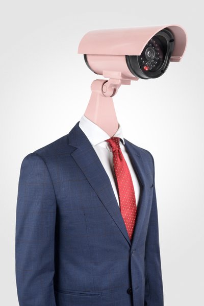 Overcontrole, 2022 door Niccolò Fioriti