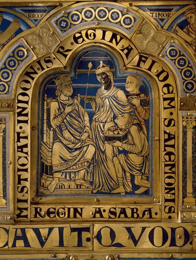 Verdun Altaar gemaakt in goud en email door Nicholas van Verdun (ca.1130/50-1205): scènes uit het Oude en Nieuwe Testament: detail dat de Koningin van Saba vertegenwoordigt die geschenken brengt aan Koning Salomo. 12e eeuw Klosterneuburg Wenen, Oostenrijk door Nicholas of Verdun