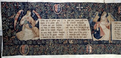 Hanging of the Revelation (1373-1383), engelen dragen instrumenten van de Passie. Wandtapijt door Nicolas Bataille (1330-1405) door Nicolas Bataille