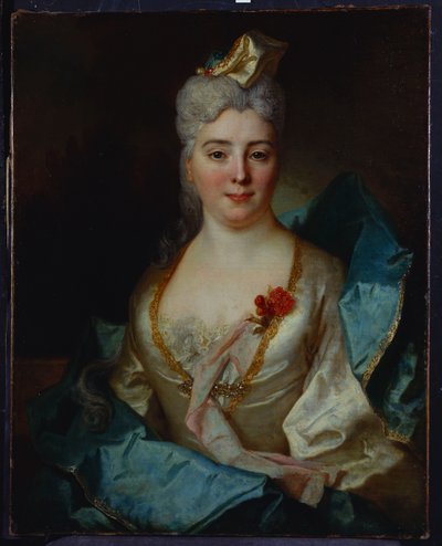 Portret van een dame, gekleed in een witte jurk en een blauwe mantel door Nicolas de Largillière