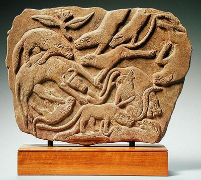 Reliëf met honden die een koe vellen, 4e-5e eeuw door Nubian Nubian