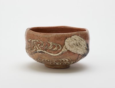 Kenzan stijl theekom met ontwerp van kraanvogel en stromend water door Ogata (style of) Kenzan