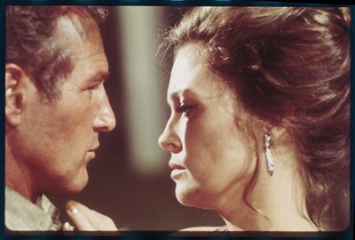 Paul Newman en Faye Dunaway op de set van 