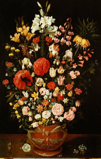 Tulpen, lelies, irissen, rozen, anjers, pioenen en andere bloemen in een gebeeldhouwde terracotta urn door Osias the Elder Beert