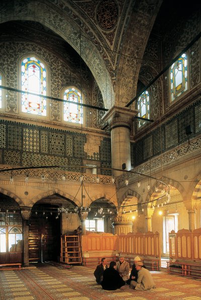 Architectuur, Ottomaanse kunst: Interieur van de Blauwe Moskee of Sultanahmet Camii gebouwd door Mehmet Aga. door Ottoman School