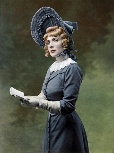 Eve Lavalliere als Miss Helyett in operette 