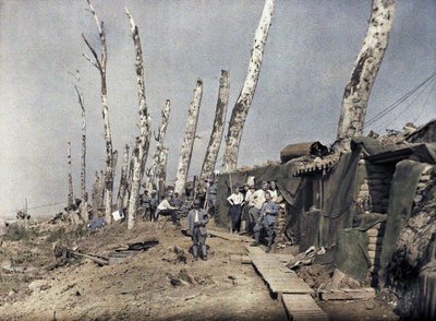 De Franse linie bij Het Sas in een gebied dat is verwoest door artillerievuur, België, 10 september 1917 door Paul Castelnau