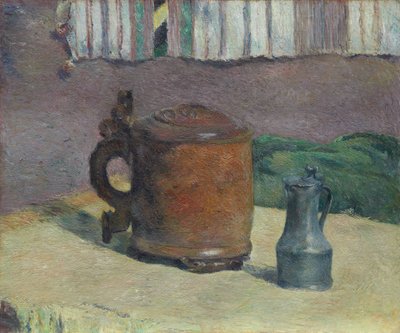 Stilleven: Houten bierpul en metalen kan door Paul Gauguin