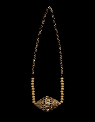 Ketting, ca. 1900 door People Fulani