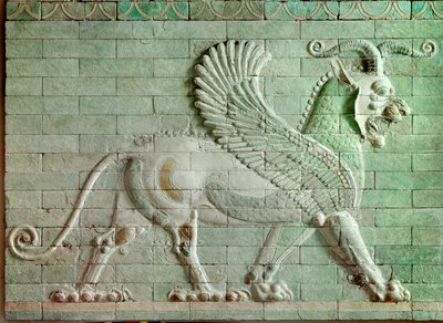 Perzische periode rouenide (Iran): laag reliëf in geëmailleerde baksteen die een griffioen voorstelt. Uit het paleis van Darius I (550-486 v.Chr.), koning van Perzië in Susa. 510 v.Chr. Parijs, Louvre Museum door Persian School