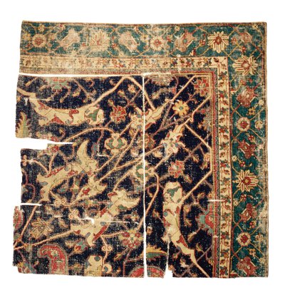 Tabriz medaillon tapijtfragment, Noordwest-Perzië, midden 16e eeuw door Persian School