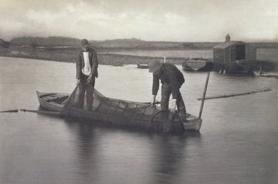 Het ophalen van het palingnet, ca. 1886 door Peter Emerson und Thomas Goodall