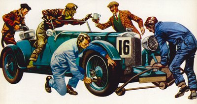 Een Aston Martin raceauto, vintage 1932, die veel races won door Peter Jackson