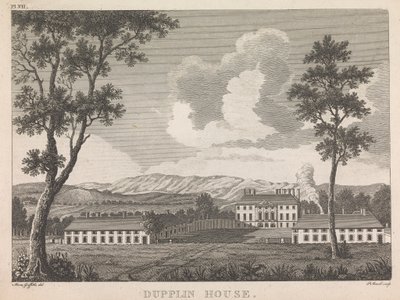 Dupplin House; pagina 94 (Volume Eén) door Peter Mazell