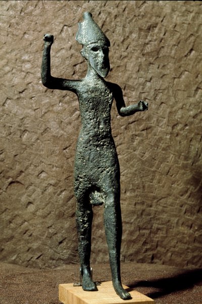 Fenicië: beeldje van een god in brons. Gevonden in de zee bij Selinunte, Sicilië. 14e-13e eeuw v.Chr. Palermo, Museo Archeologico Nazionale door Phoenician