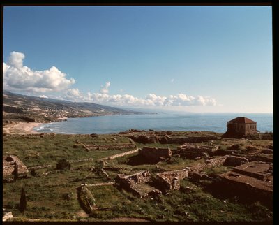 Zicht op archeologische site, 3e tot 2e millennium v.Chr. door Phoenician Phoenician