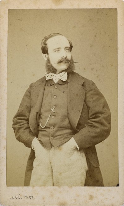 Portret van de violist en componist Adolphe Blanc 1828-1885 door Photo studio Legé and Bergeron.