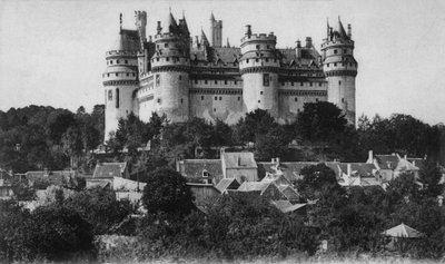 Ansichtkaart van het kasteel, Pierrefonds, ca. 1900 door Photographer French