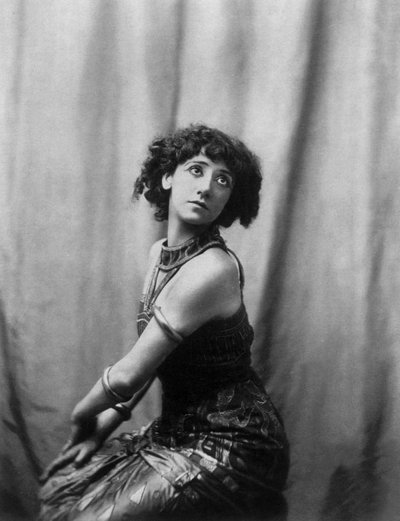 Tamara Karsavina, als slaaf in 