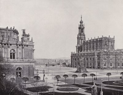 Uitzicht vanaf de Zwingerwal op het Theaterplein door Photographer German