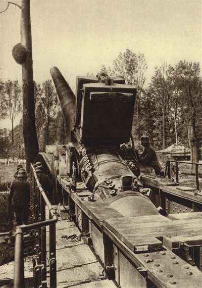 Duitse 380 mm spoorwegkanon van het type gebruikt bij de bombardementen van Verdun en Duinkerken, Frankrijk, Eerste Wereldoorlog door Photographer German