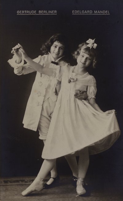 Gertrude Berliner en Edelgard Mandel, Duitse actrices door Photographer German