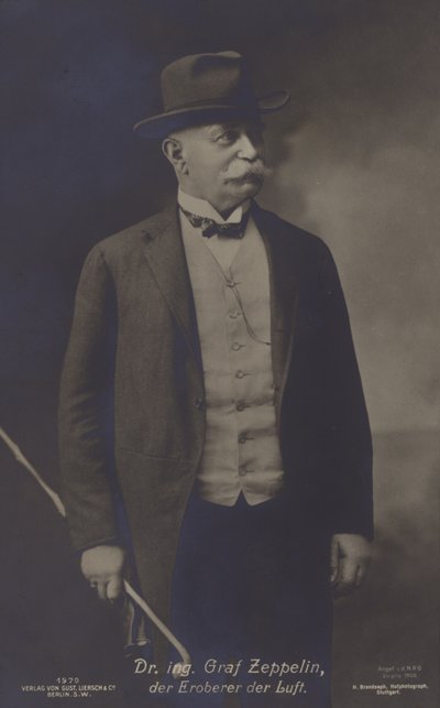 Graaf Ferdinand von Zeppelin, Duitse luchtschipontwerper en bouwer door Photographer German