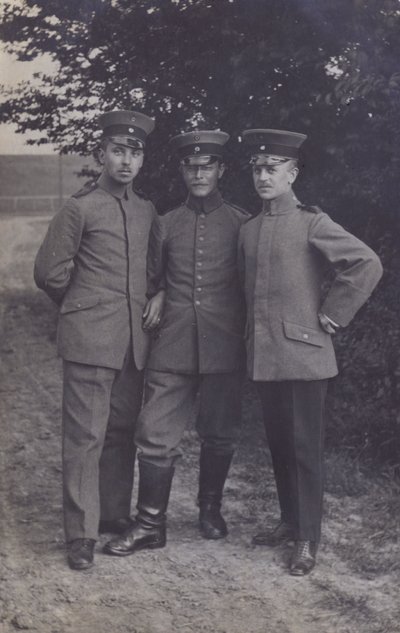 Groep van drie Duitse soldaten door Photographer German