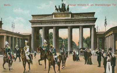 Kaiser Wilhelm II van Duitsland bij de Brandenburger Tor, Berlijn door Photographer German