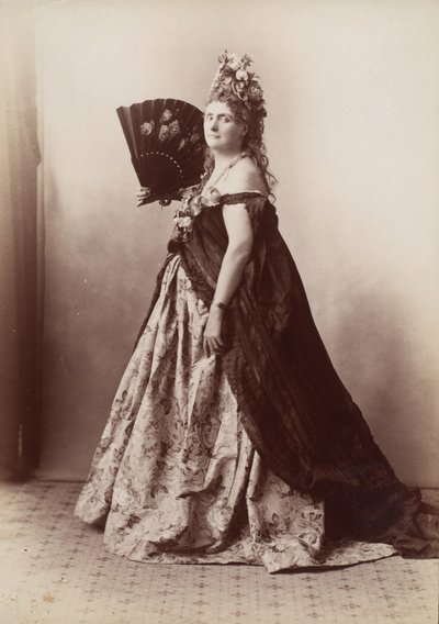 [Gravin de Castiglione, uit Série des Roses], 1895 door Pierre Louis Pierson