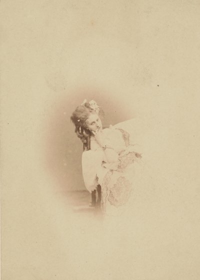 [Gezeten in Ritrosetta-jurk], 1861-67 door Pierre Louis Pierson
