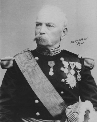 Generaal Billot, ca. 1893 door Pierre Petit