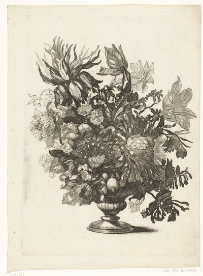 Glazen vaas met bloemen Vazen met bloemboeketten door Pieter Schenk (I)