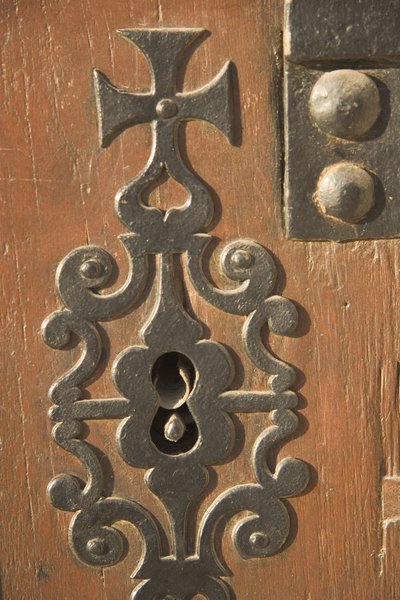 Decoratief sleutelgat, Alfama wijk door Portuguese School