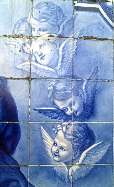 Decoratief paneel met cherubijnen, Lamego, Portugal door Portuguese School