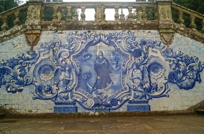 Decoratief paneel met de Maagd Maria die de slang verplettert, Lamego, Portugal. 1738 door Portuguese School