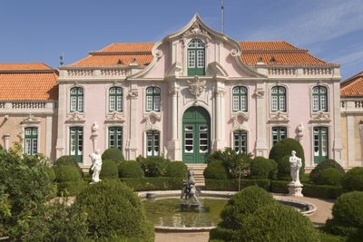 Uitzicht op de buitenkant door Portuguese School