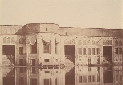 [Zomerresidentie Qasr van de Shah, Emarat-e xoruji, Teheran, Iran], 1840s-60s door Possibly by Luigi Pesce.