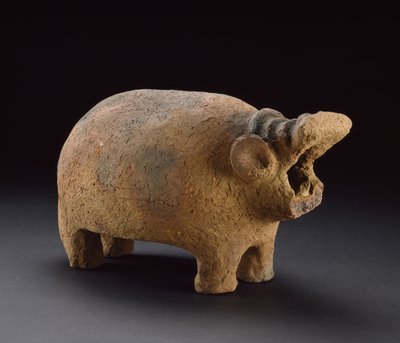 Nijlpaardfiguur, uit Graf 134 in Hu, ca.3500-3000 v.Chr. door Predynastic Period Egyptian