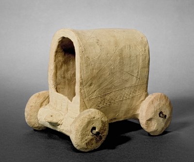Model van een overdekte wagen, vermoedelijk uit Hammam bij Carchemish (Jerablus) Syrië, ca. 2400-2300 v.Chr. door Prehistoric