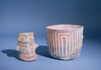 Vaten uit Hacilar, Turkije, c.5500-00 v.Chr. (beschilderd aardewerk) door Prehistoric