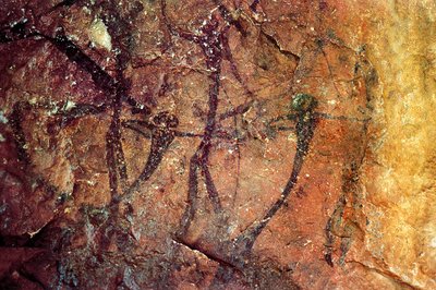 Menselijke figuren met bogen, Cueva del Civil, Tirig, Barranc de la Valltorta, Valencia, Spanje (schilderij) door Prehistoric Prehistoric