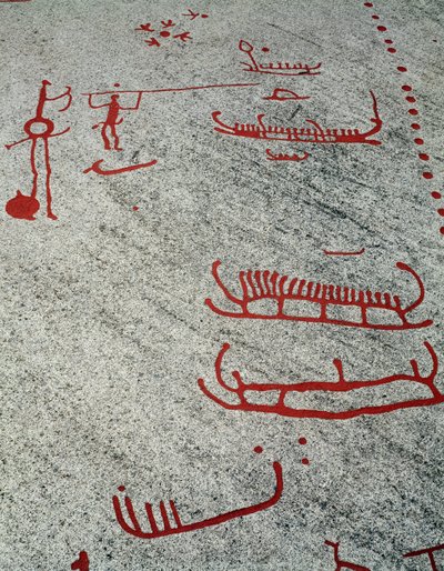 Noordse bronstijd: boten en sleeën, rotstekeningen in Tanum, Zweden door Prehistoric Prehistoric