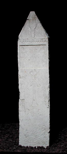 Votief stèle met een caduceus, uit Carthago, 3e-2e eeuw v.Chr. door Punic Punic