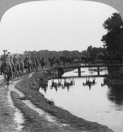 Een regiment van Allenbys cavalerie achter de linie, Ieper, België, Eerste Wereldoorlog door Realistic Travels Publishers